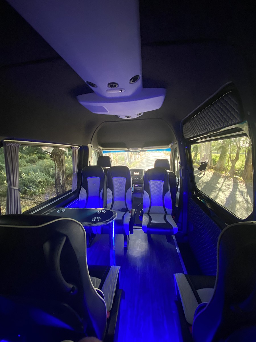 Traitorakis Travel Minivan Services
